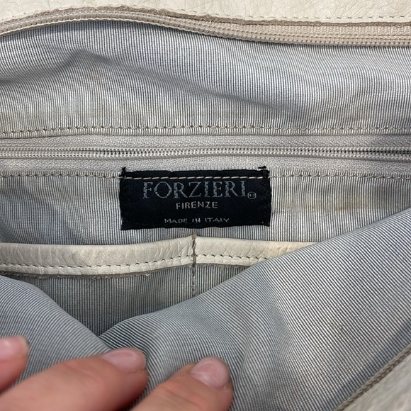 FORZIERI Milky Shoulder Bag with 2 removable straps - Picture 3 of 6